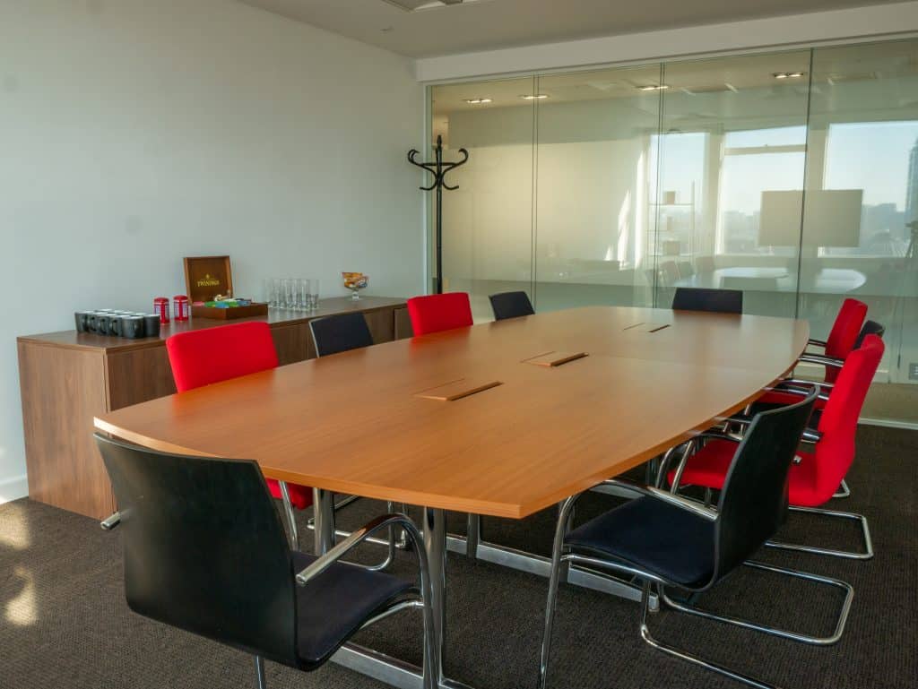 Meeting Room at Citibase Millbank by Barabas Balog