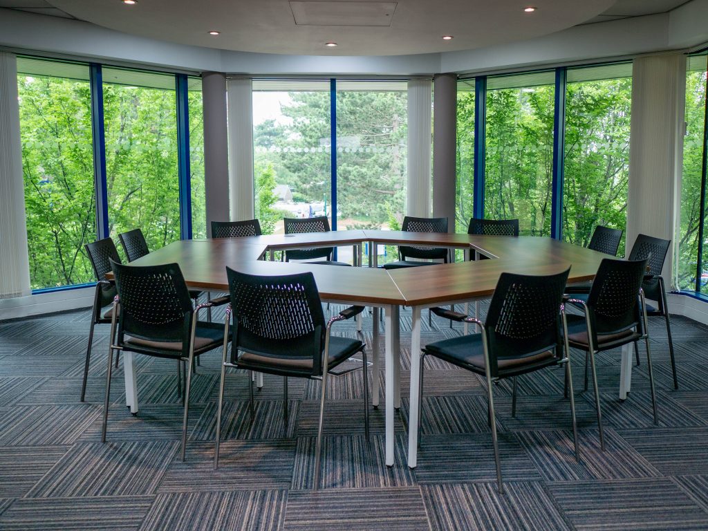 Modern, flexible office space at Citibase with professional workstations, meeting rooms, and coworking areas in a prime city location Photographer: Barabas Balog